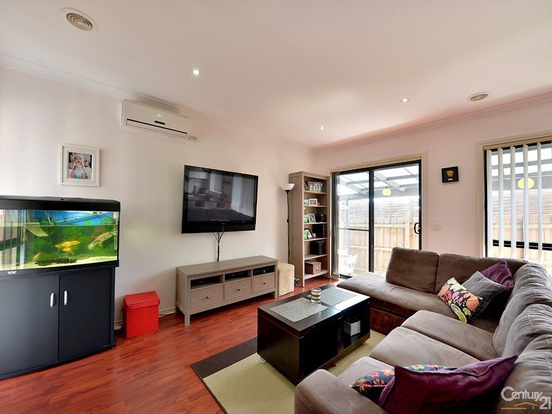 2/14 Hampstead Road, Noble Park North VIC 3174