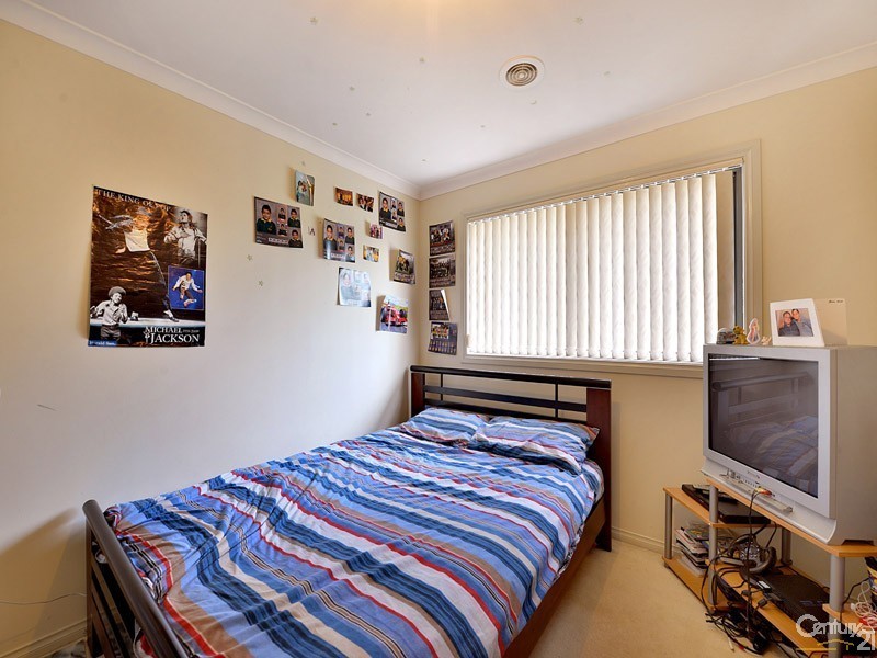 153 Hinrichsen Drive, Hallam VIC 3803