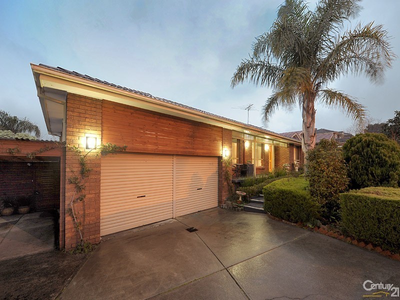 306 James Cook Drive, Endeavour Hills VIC 3802