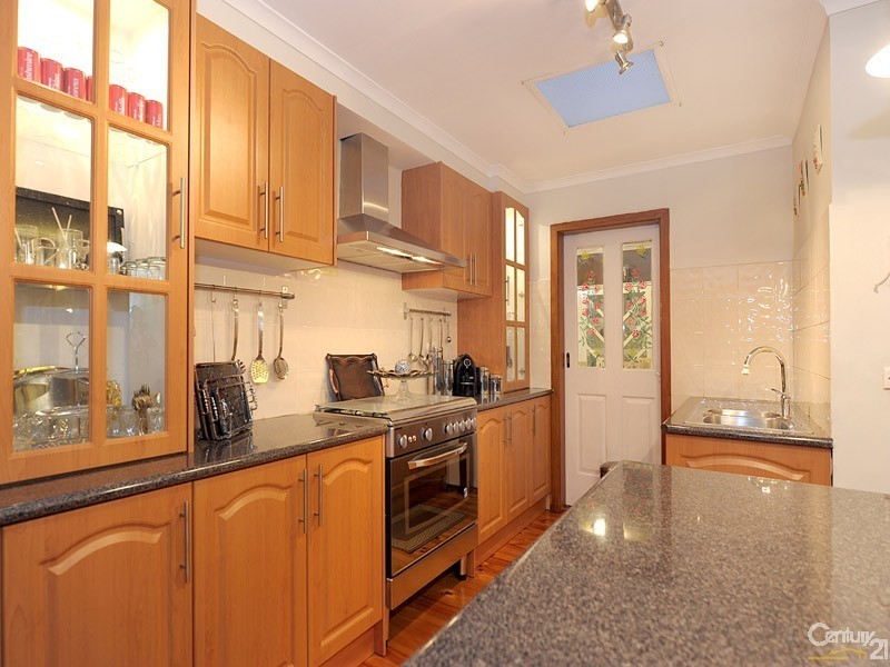 306 James Cook Drive, Endeavour Hills VIC 3802