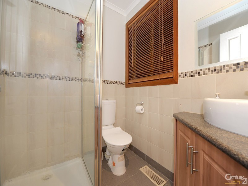 306 James Cook Drive, Endeavour Hills VIC 3802