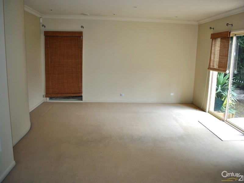 258  Princes Highway, Hallam VIC 3803