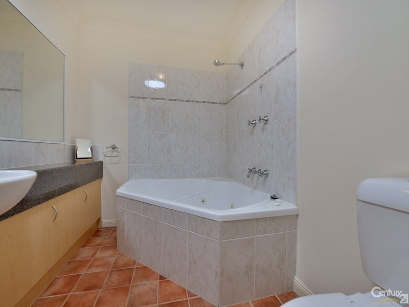 29  The Strand, Narre Warren South VIC 3805