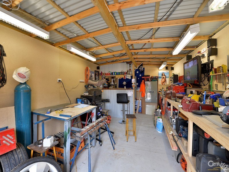 54 Park Orchard Drive, Pakenham VIC 3810