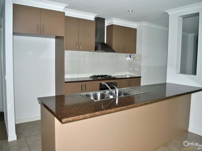 34 Beechtree Way, Cranbourne North VIC 3977