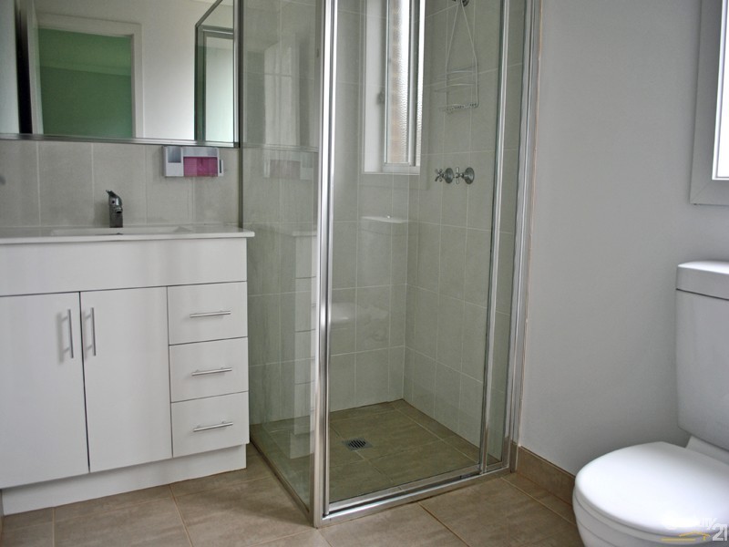 34 Beechtree Way, Cranbourne North VIC 3977