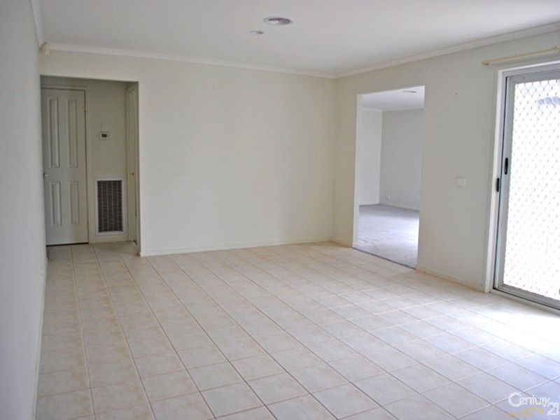 9 Mowbray Court, Berwick VIC 3806