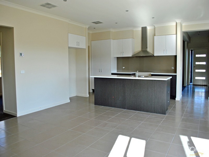 89 Arena Parade, Officer VIC 3809