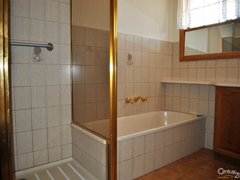 2/31 Wilson Street, Berwick VIC 3806