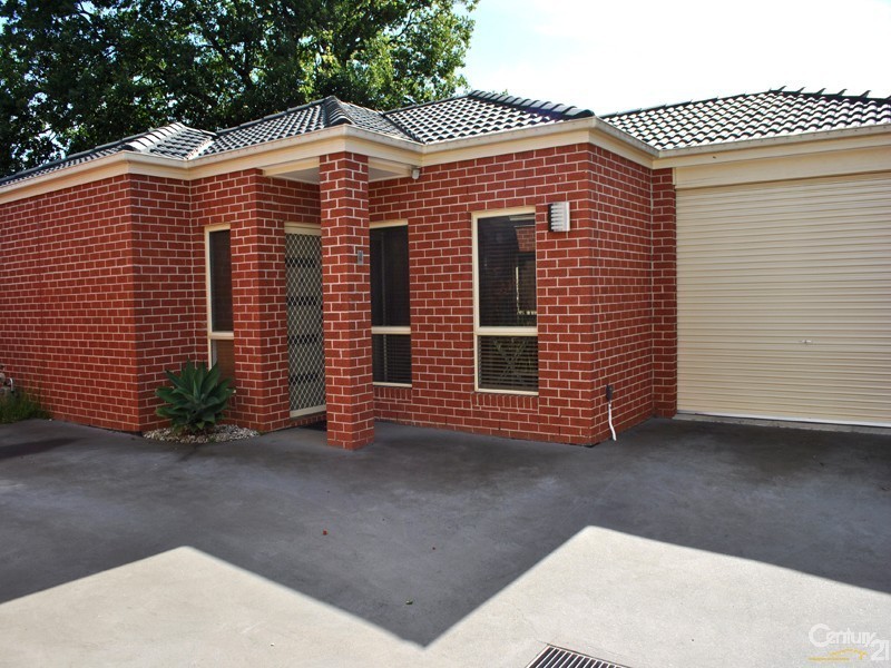 4/42-44 Inglis Road, Berwick VIC 3806