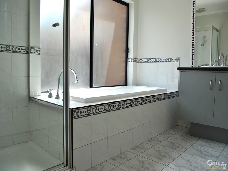 48 Stefan Drive, Berwick VIC 3806