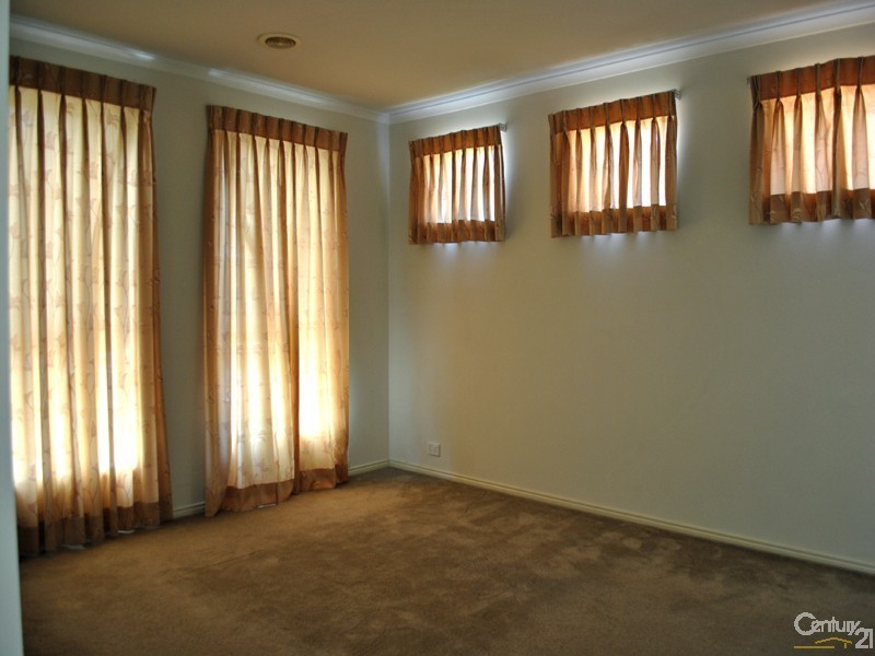 48 Stefan Drive, Berwick VIC 3806