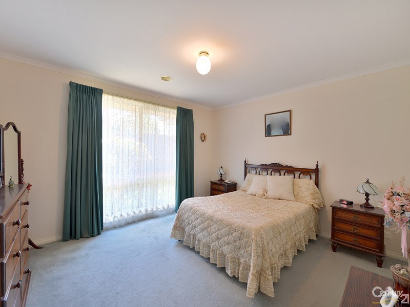 10 Highcliff Court, Narre Warren South VIC 3805