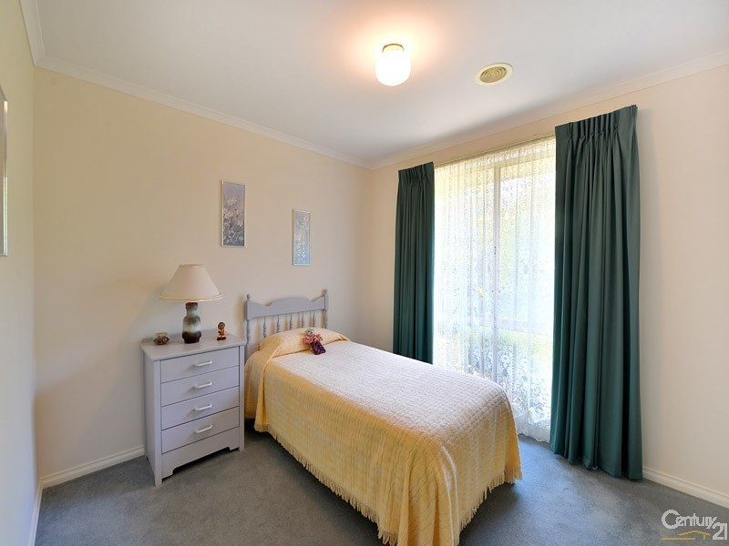 10 Highcliff Court, Narre Warren South VIC 3805