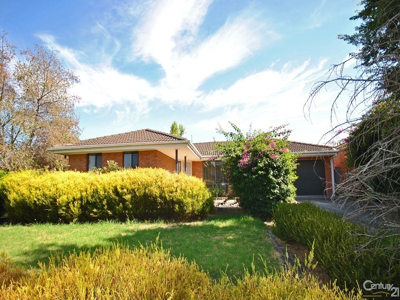 8 Nita Close, Narre Warren VIC 3805