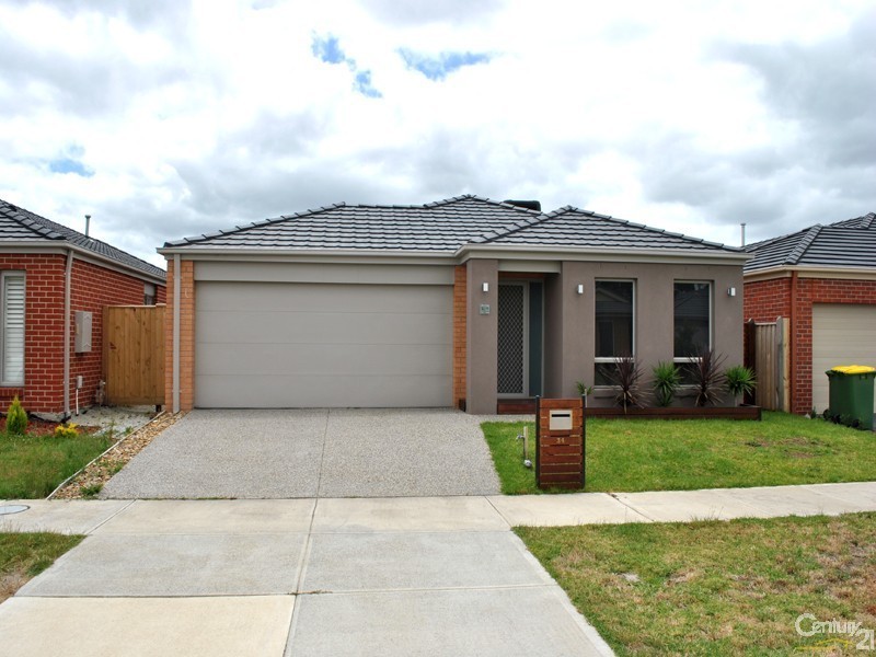 34 Cranbrook Circuit, Officer VIC 3809