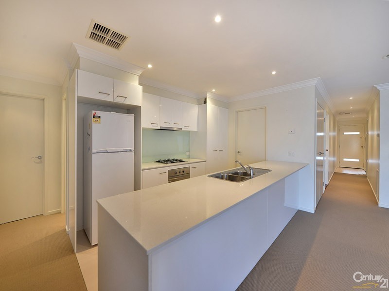 77 Meridian Circuit, Berwick VIC 3806