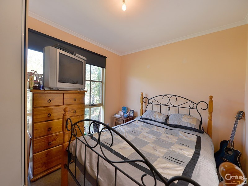 88 Nettle Drive, Hallam VIC 3803