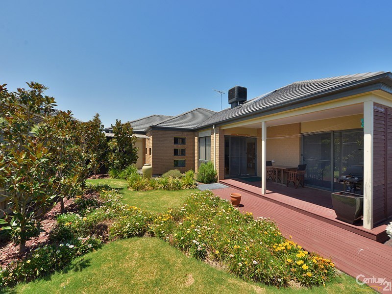 13 Saul Avenue, Berwick VIC 3806