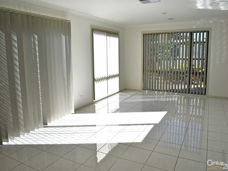 9 Banfield Place, Lyndhurst VIC 3975