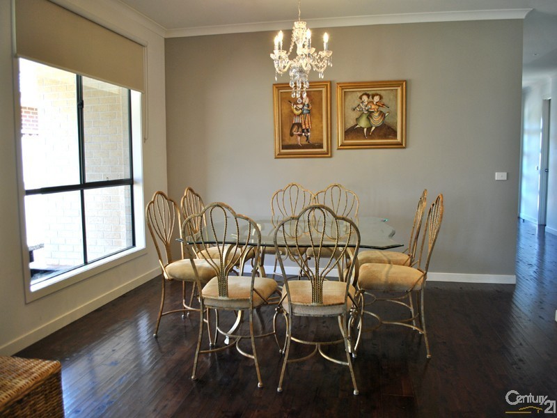 6  Grasslands Crescent, Officer VIC 3809