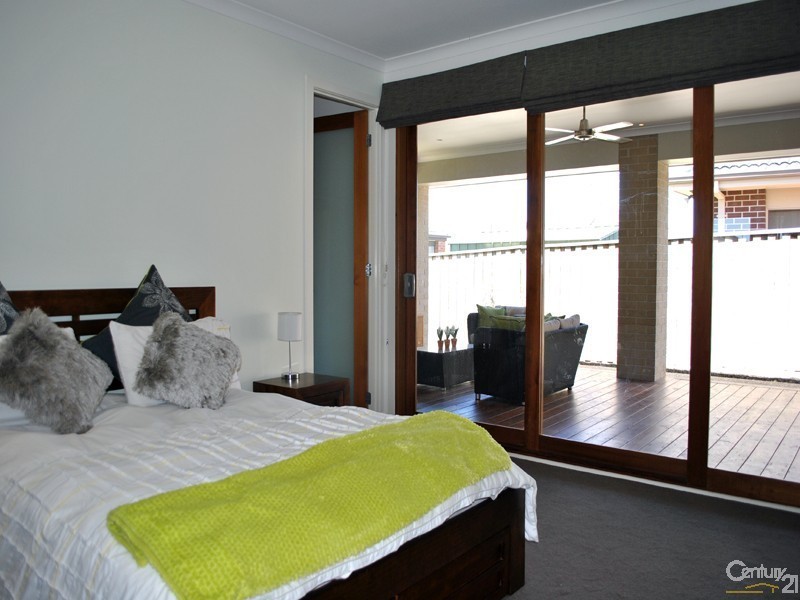 6  Grasslands Crescent, Officer VIC 3809