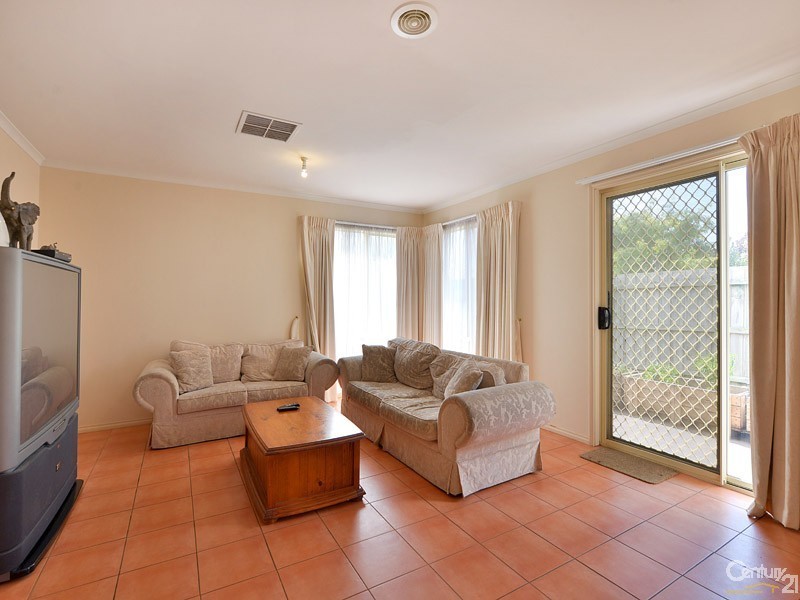 47 Kershaw Drive, Narre Warren South VIC 3805