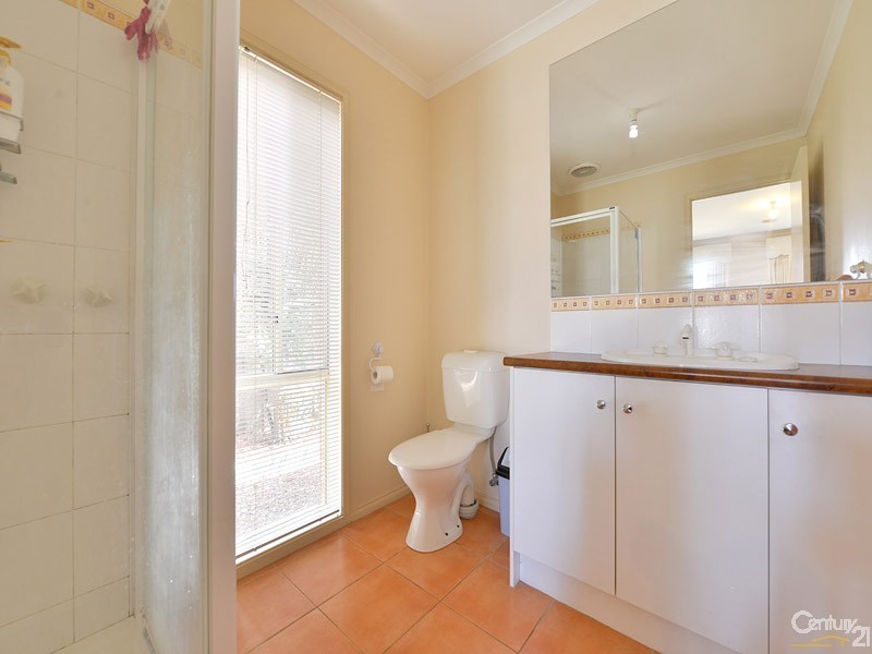 47 Kershaw Drive, Narre Warren South VIC 3805