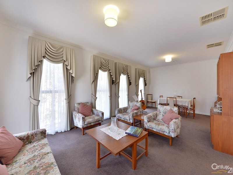 13 Saul Avenue, Berwick VIC 3806