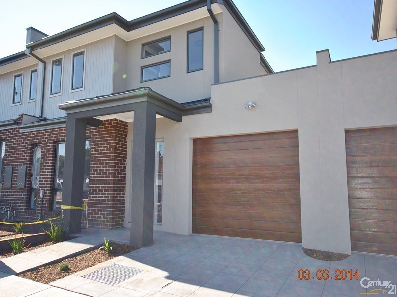 11B Hughes Crescent, Dandenong North VIC 3175