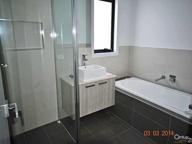 11C Hughes Crescent, Dandenong North VIC 3175