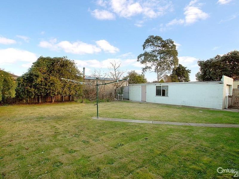 56 Cranbourne Drive, Cranbourne VIC 3977