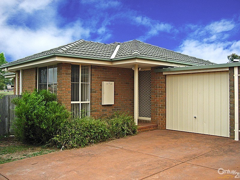 2/12 Madison Avenue, Narre Warren VIC 3805