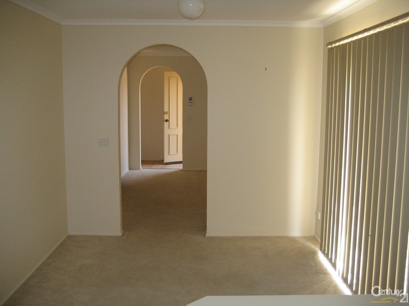 2/12 Madison Avenue, Narre Warren VIC 3805