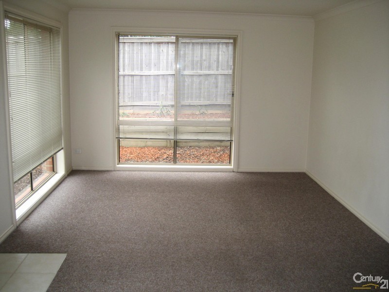 10/133 Bemersyde Drive, Berwick VIC 3806