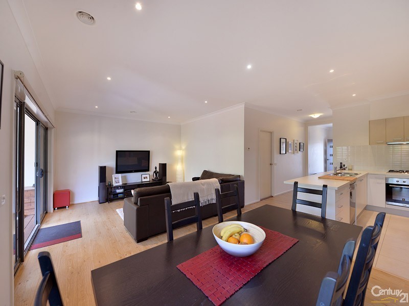 18 Meridian Circuit, Berwick VIC 3806