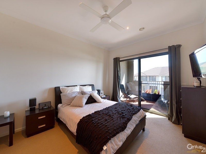 18 Meridian Circuit, Berwick VIC 3806