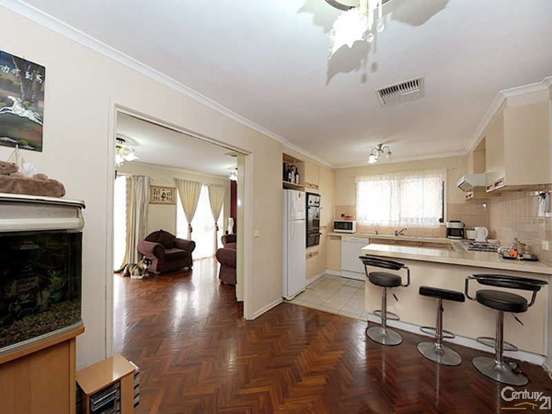 8 Mace Rise, Hallam VIC 3803