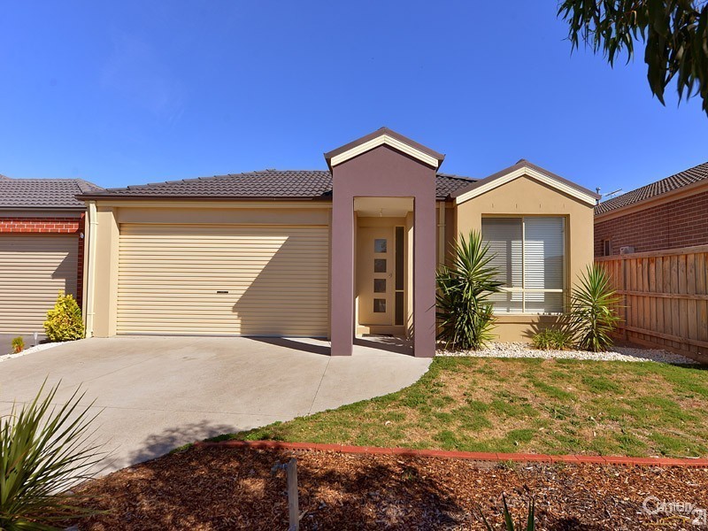 51 Banfield Place, Lyndhurst VIC 3975