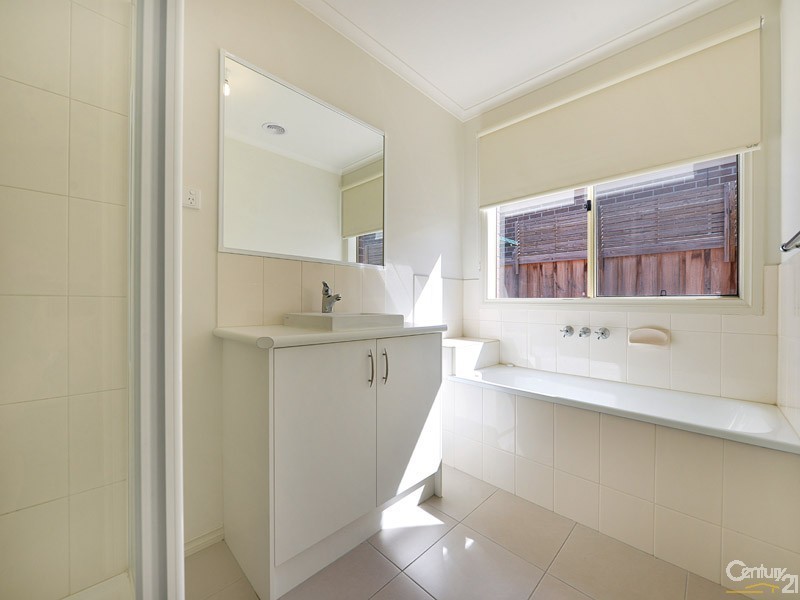 51 Banfield Place, Lyndhurst VIC 3975