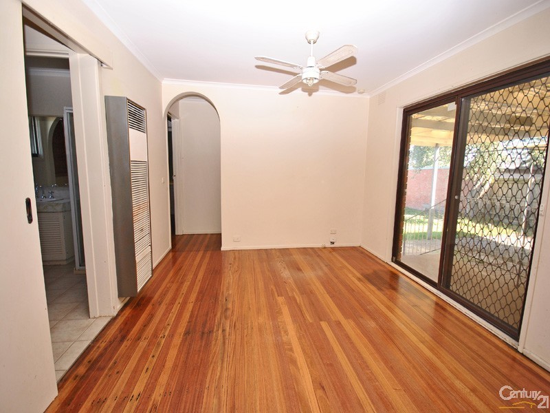 14 David Collins Drive, Endeavour Hills VIC 3802