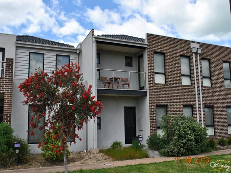 66 The Parkway, Pakenham VIC 3810