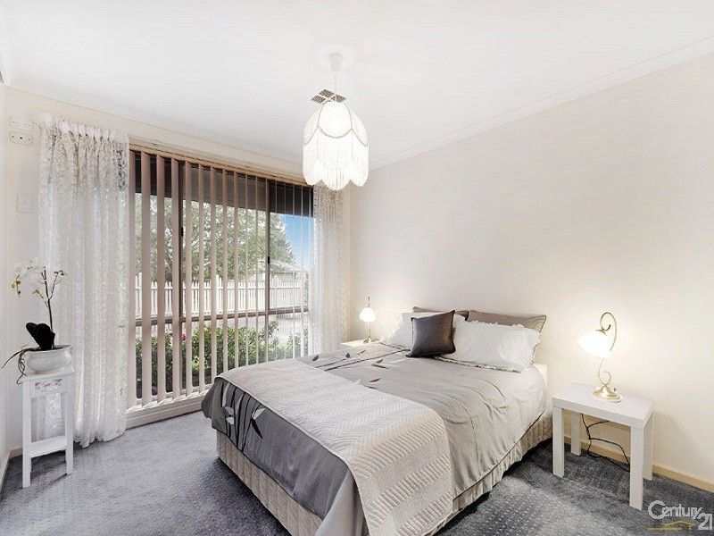 2/11 Josephine Avenue, Narre Warren VIC 3805