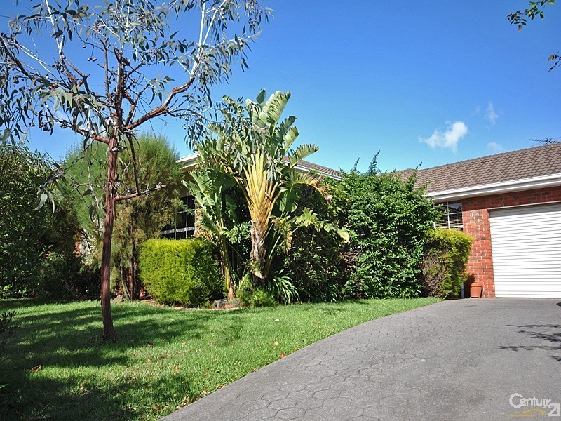 102 Thomas Mitchell Drive, Endeavour Hills VIC 3802