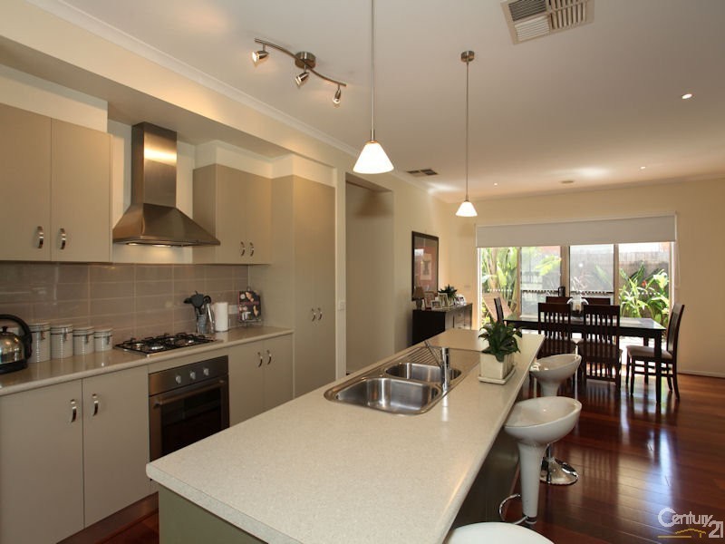 24 Stefan Drive, Berwick VIC 3806