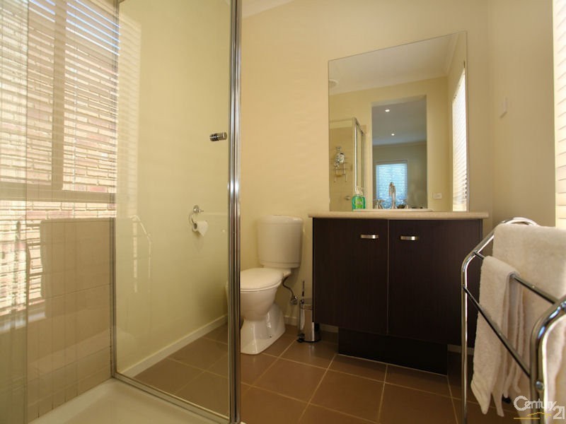 24 Stefan Drive, Berwick VIC 3806