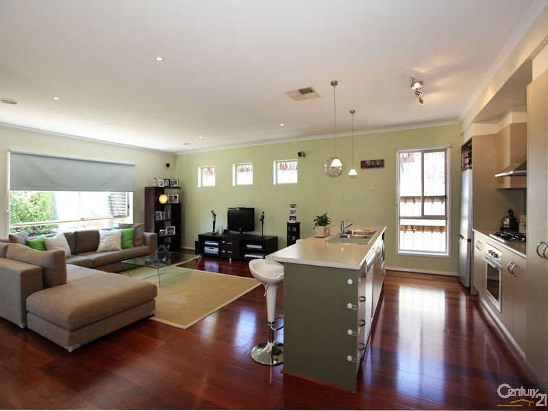 24 Stefan Drive, Berwick VIC 3806