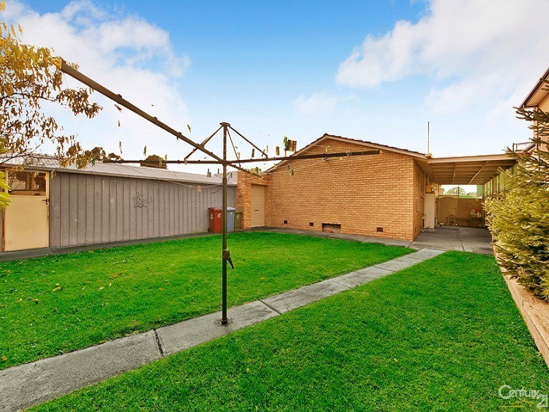2 Ellis Street, Dandenong VIC 3175