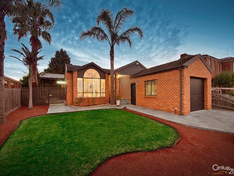 26 Eleanore Crescent, Hallam VIC 3803