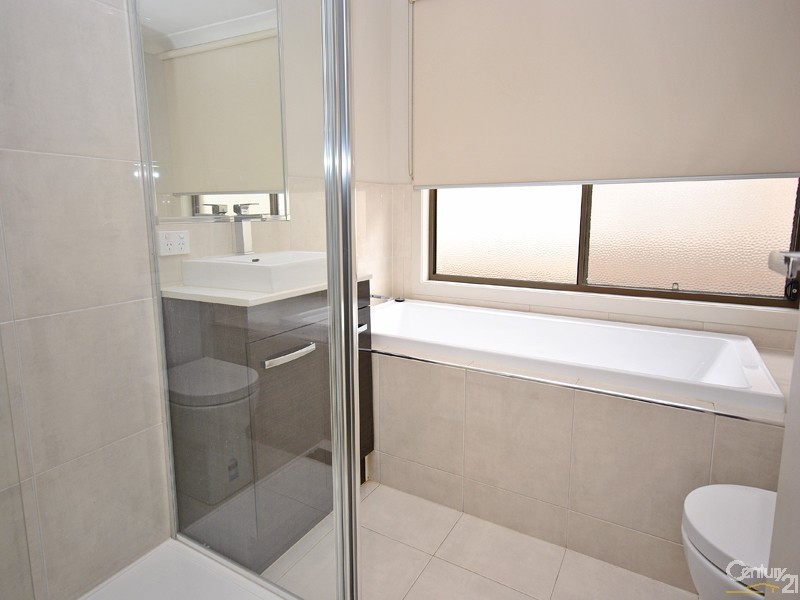 2/63 Soldiers Road, Berwick VIC 3806